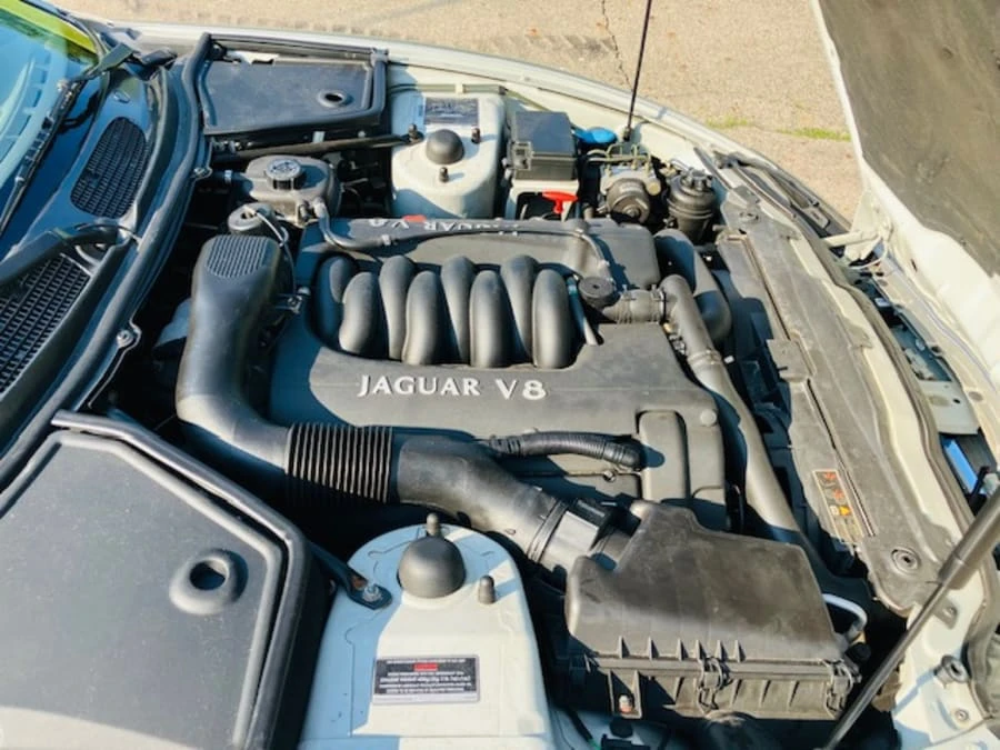 1998 Jaguar X100 XK8 - Image 14 of 15