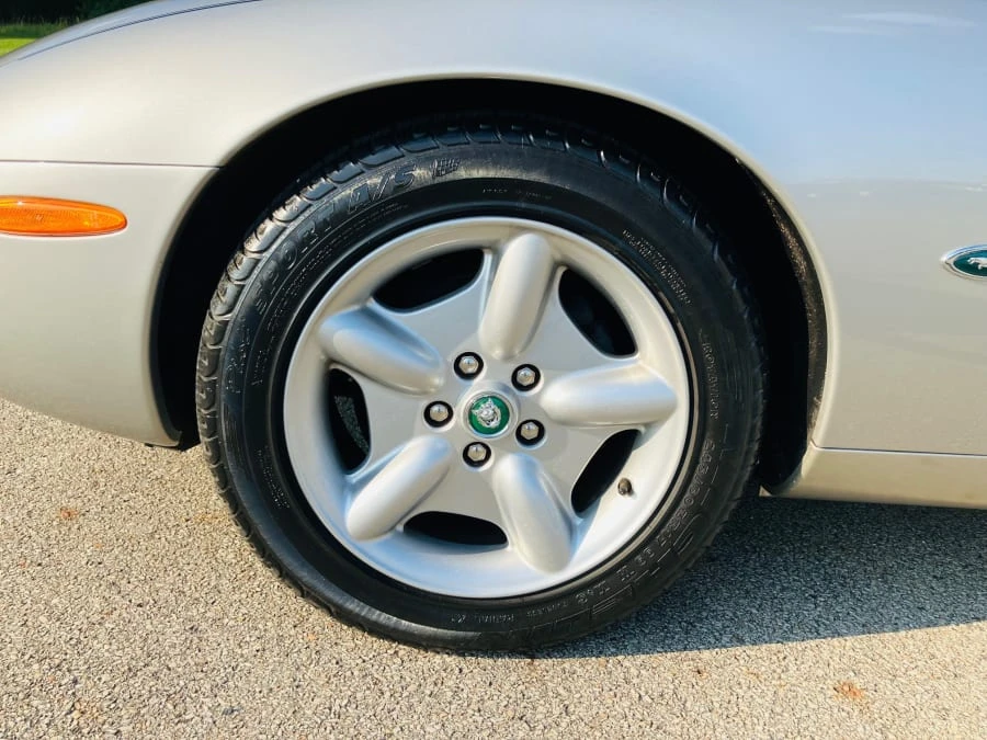 1998 Jaguar X100 XK8 - Image 10 of 15