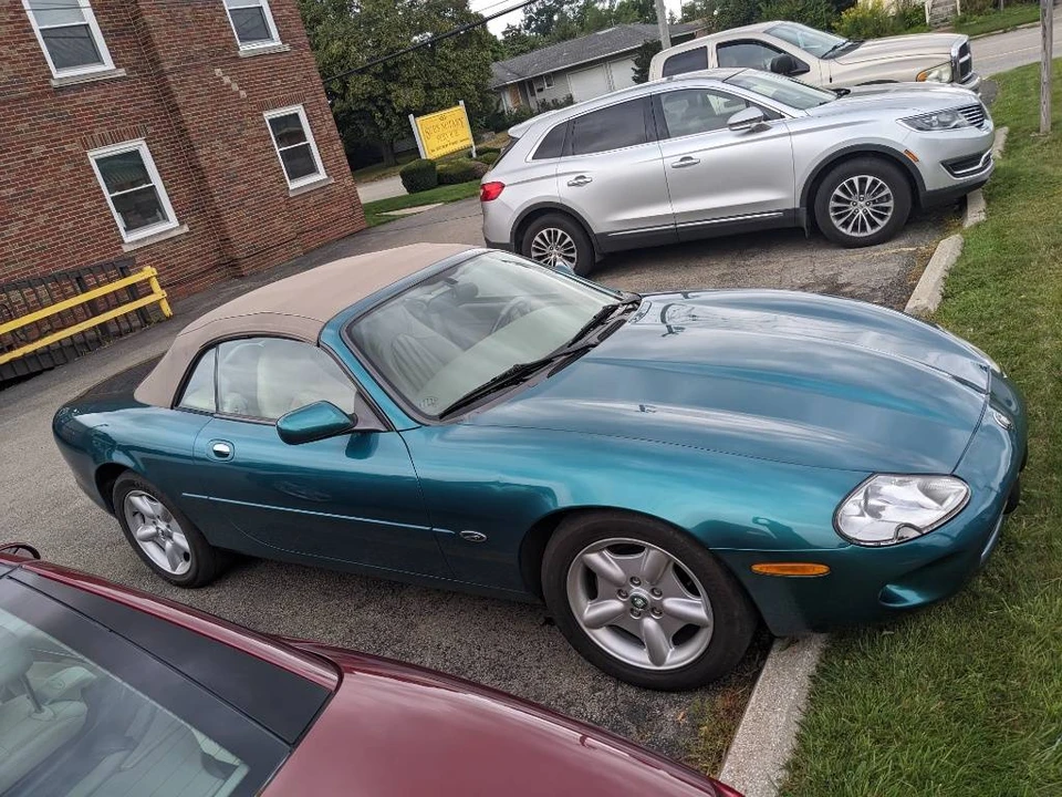 1998 Jaguar X100 XK8 - Image 4 of 8