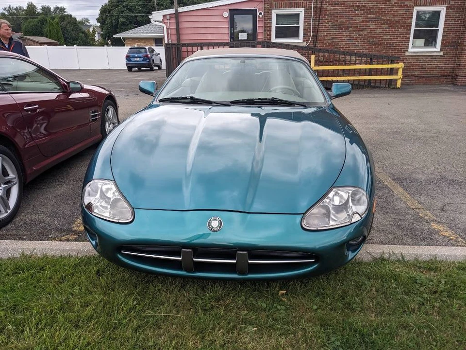 1998 Jaguar X100 XK8 - Image 2 of 8