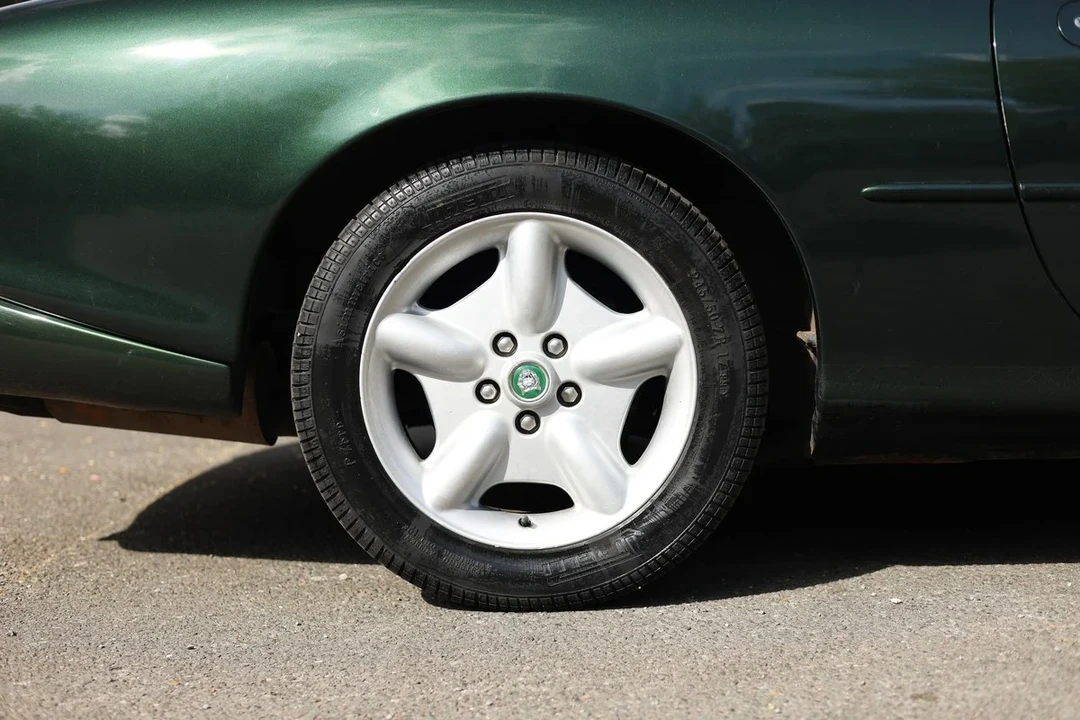 1998 Jaguar X100 XK8 - Image 28 of 30