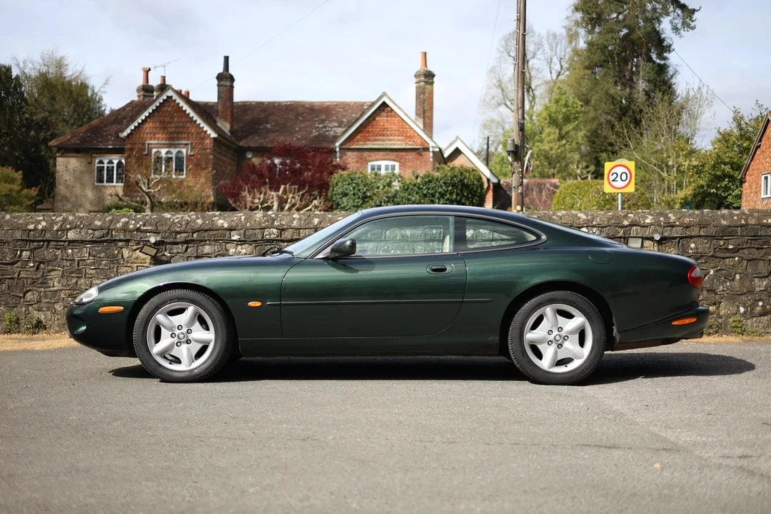 1998 Jaguar X100 XK8 - Image 8 of 30