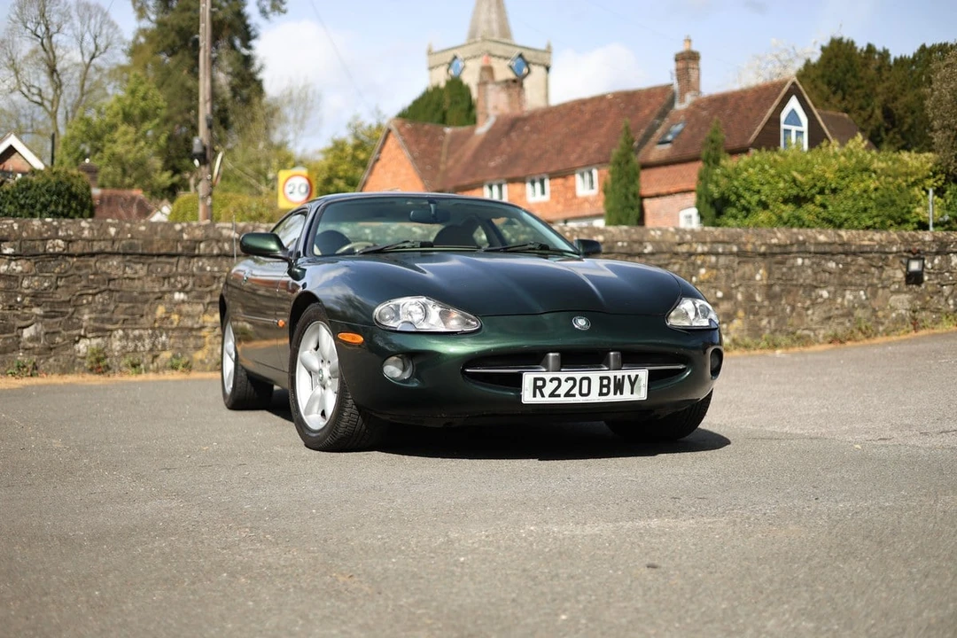1998 Jaguar X100 XK8 - Image 24 of 31