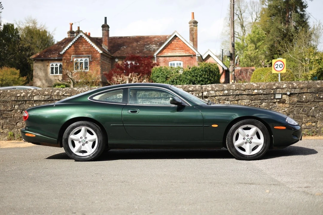 1998 Jaguar X100 XK8 - Image 7 of 31