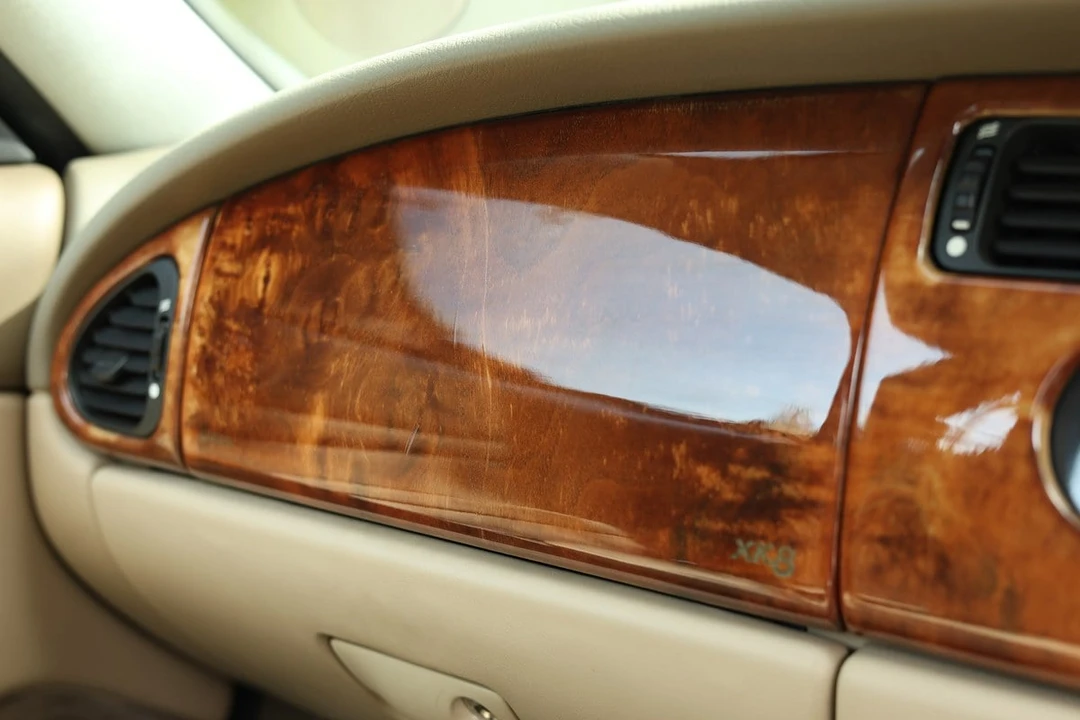 1998 Jaguar X100 XK8 - Image 14 of 31