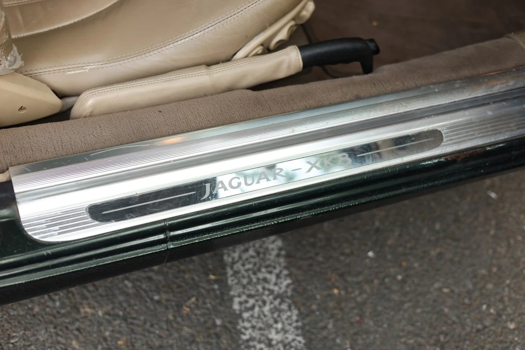 1998 Jaguar X100 XK8 - Image 11 of 31