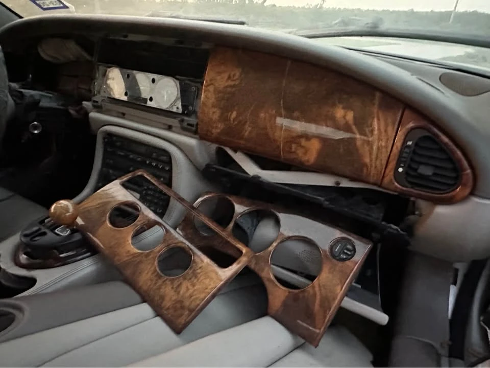 1998 Jaguar X100 XK8 - Image 12 of 20