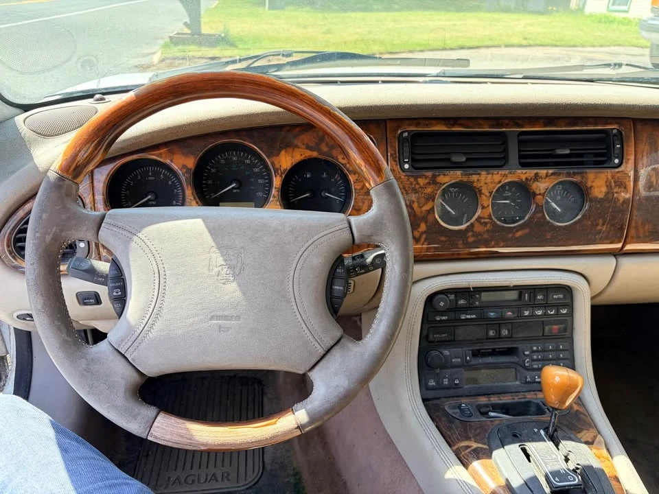 1998 Jaguar X100 XK8 - Image 7 of 8