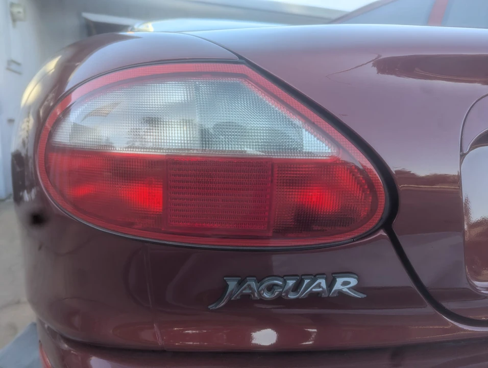 1998 Jaguar X100 XK8 - Image 14 of 31