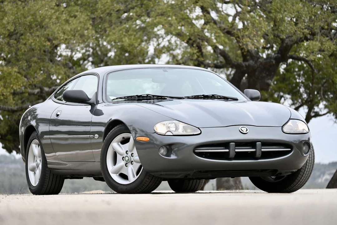 1998 Jaguar X100 XK8 - Image 10 of 31