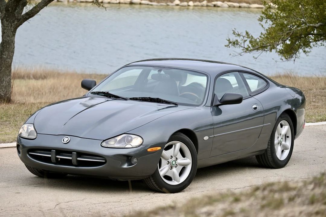 1998 Jaguar X100 XK8 - Image 4 of 31