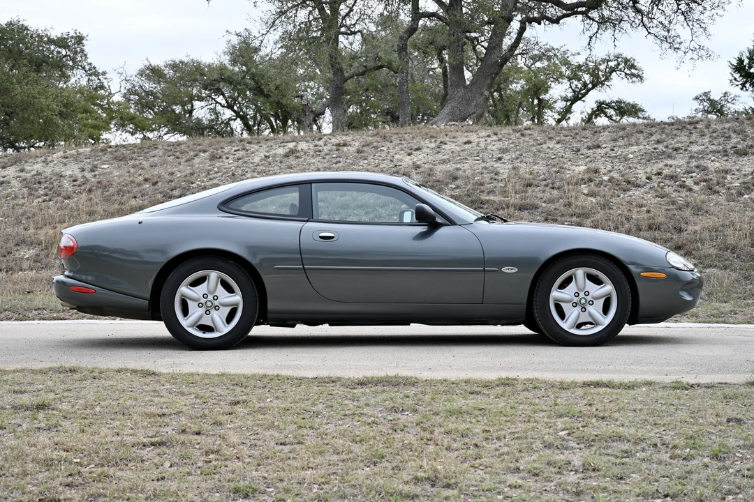 1998 Jaguar X100 XK8 - Image 14 of 31