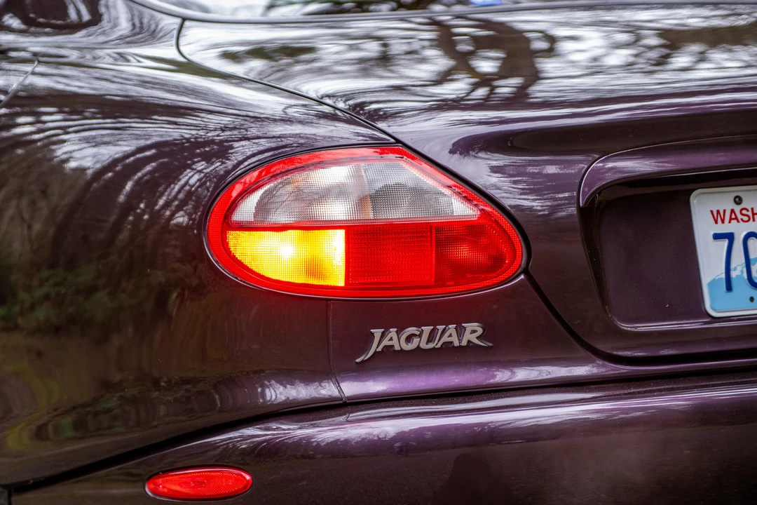 1998 Jaguar X100 XK8 - Image 27 of 31