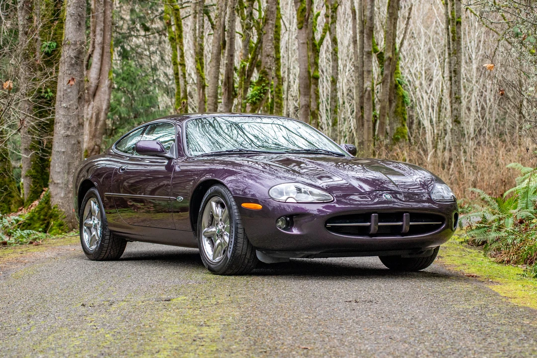 1998 Jaguar X100 XK8 - Image 10 of 31