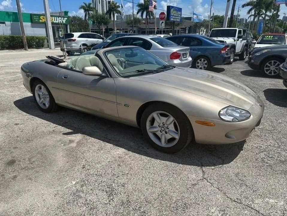 1998 Jaguar X100 XK8 - Image 11 of 20