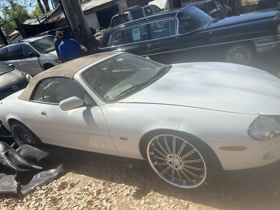 1998 Jaguar X100 XK8 - Image 3 of 5