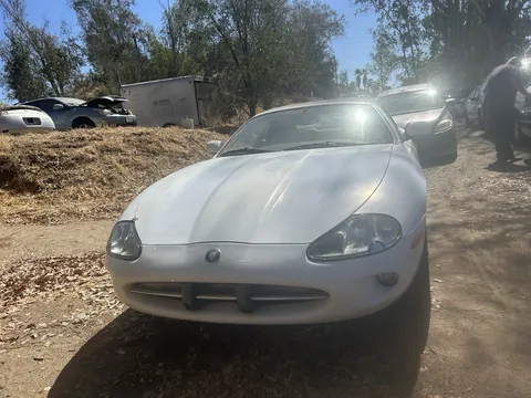 1998 Jaguar XK8