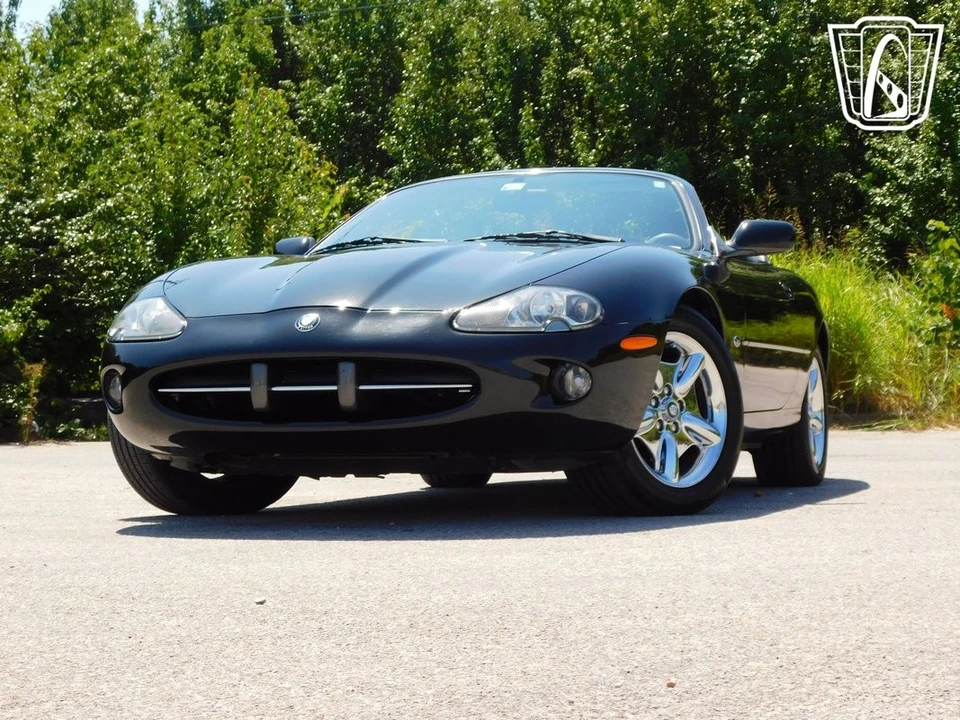 1998 Jaguar X100 XK8 - Image 9 of 12