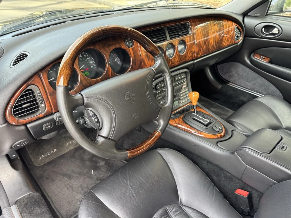 1998 Jaguar X100 XK8 - Image 17 of 20