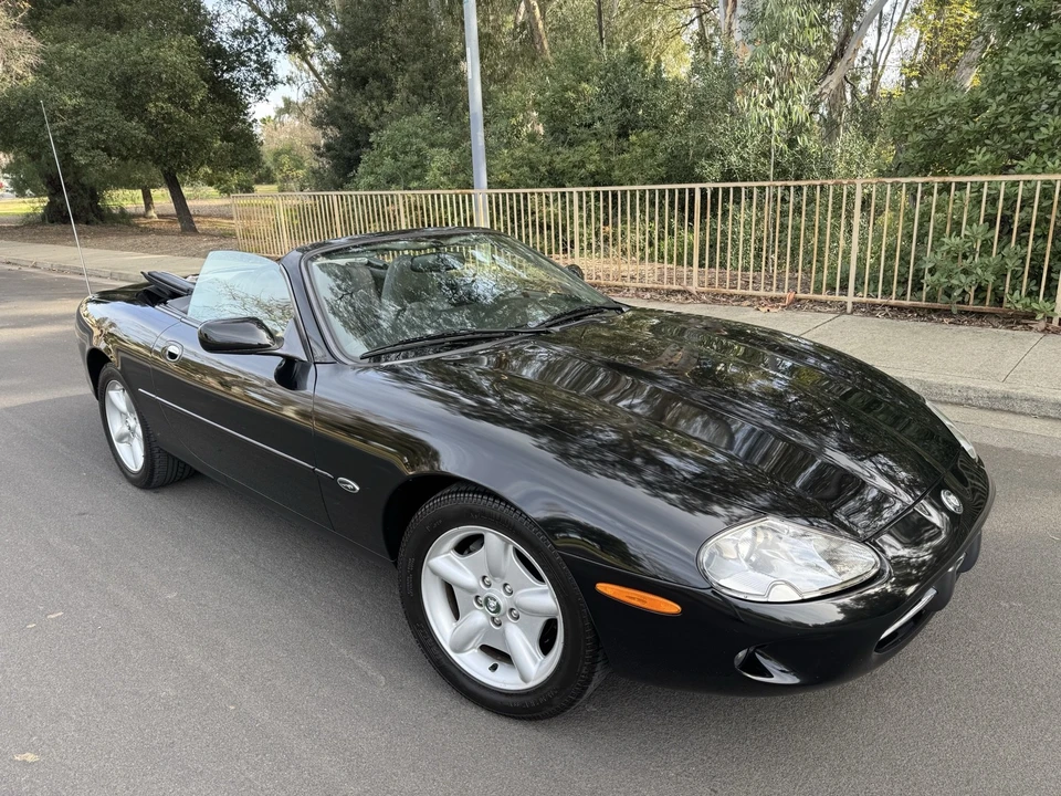1998 Jaguar X100 XK8 - Image 2 of 20