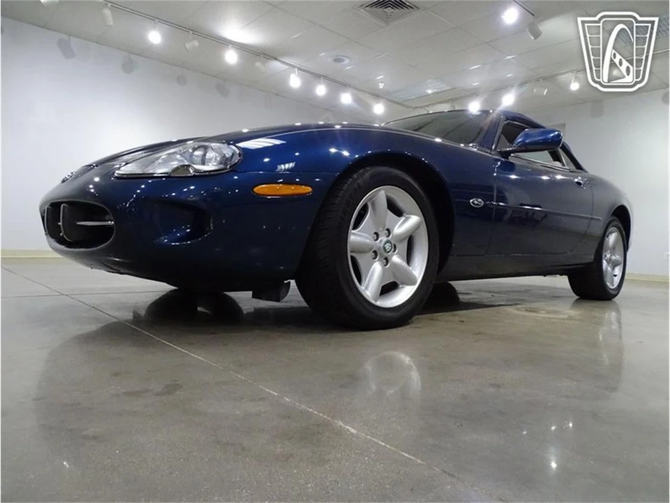 1998 Jaguar X100 XK8 - Image 19 of 31