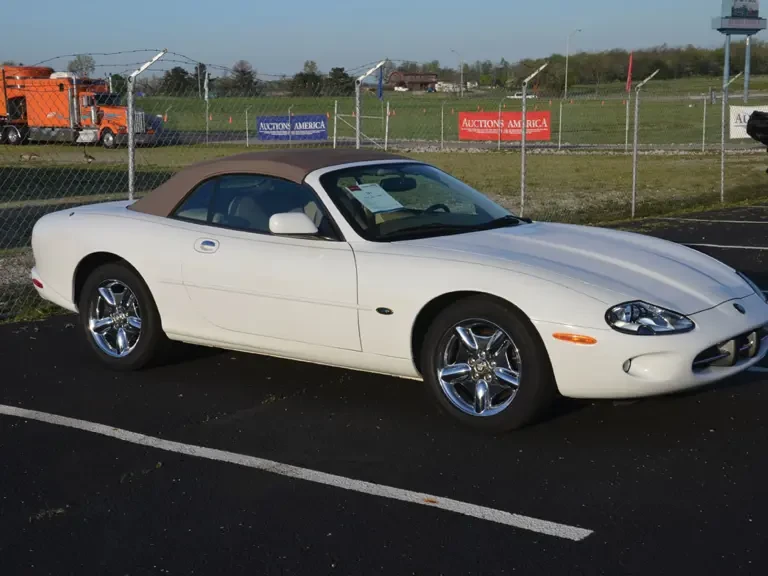 1998 Jaguar X100 XK8 - Image 2 of 2