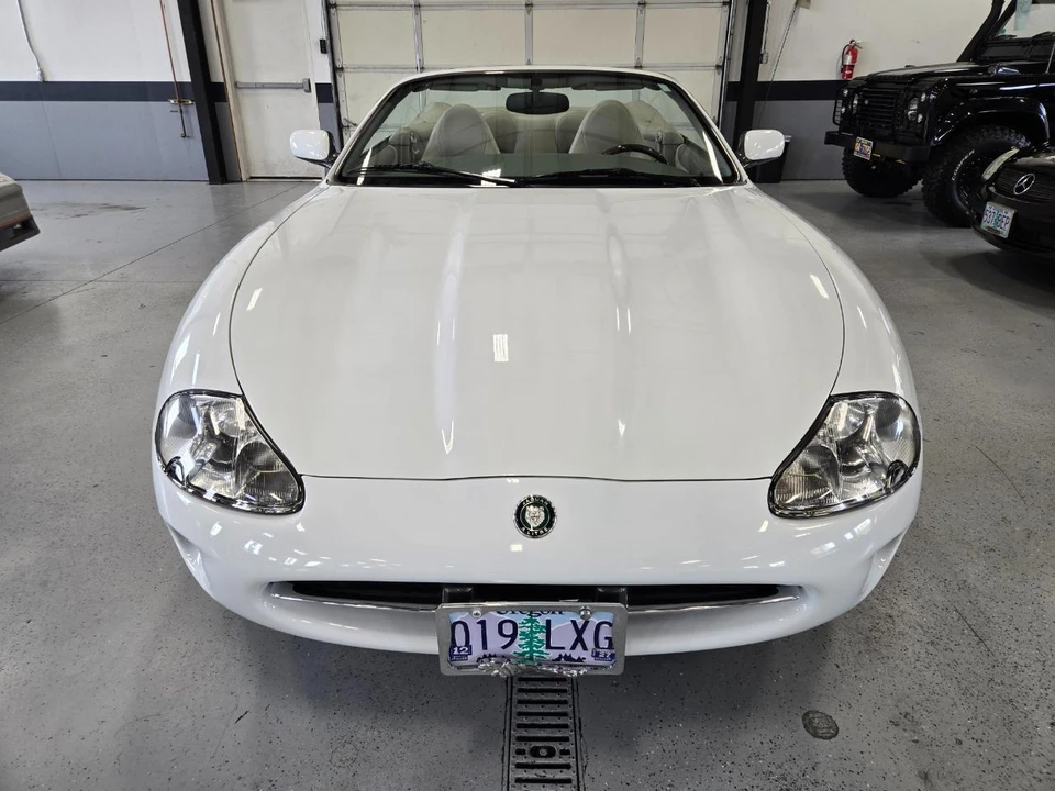 1998 Jaguar X100 XK8 - Image 3 of 22