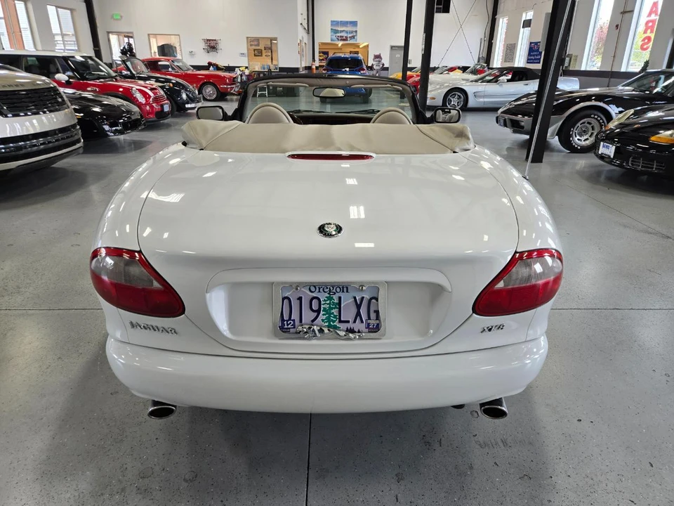 1998 Jaguar X100 XK8 - Image 9 of 22