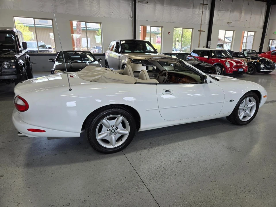 1998 Jaguar X100 XK8 - Image 7 of 22