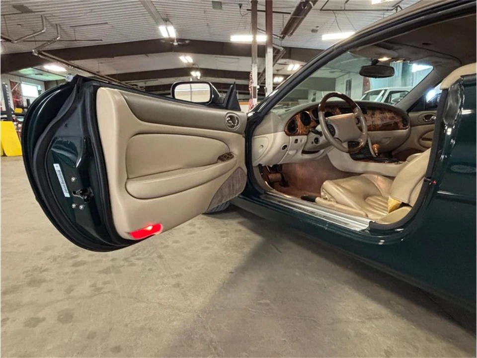 1998 Jaguar X100 XK8 - Image 27 of 31