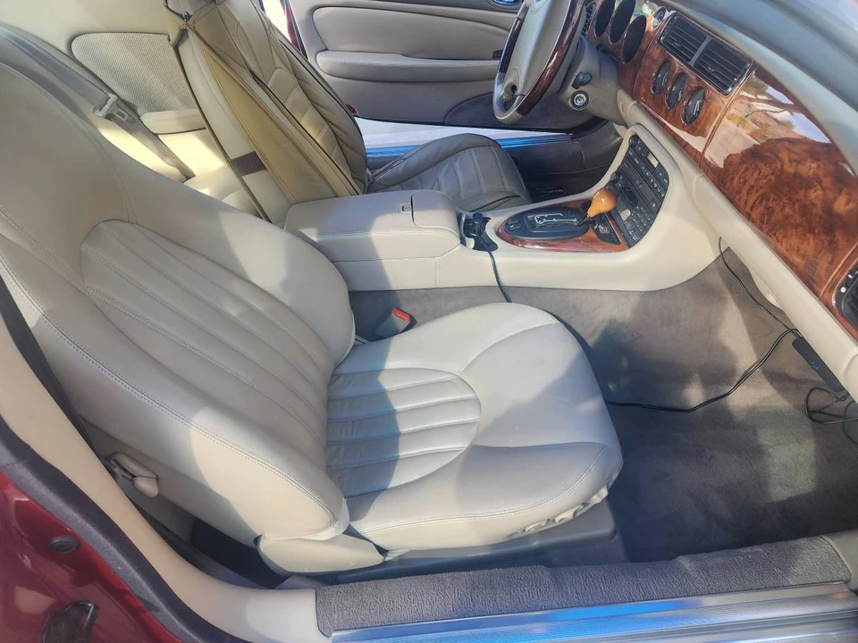 1998 Jaguar X100 XK8 - Image 10 of 20