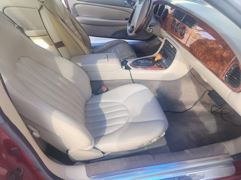 1998 Jaguar X100 XK8 - Image 12 of 20