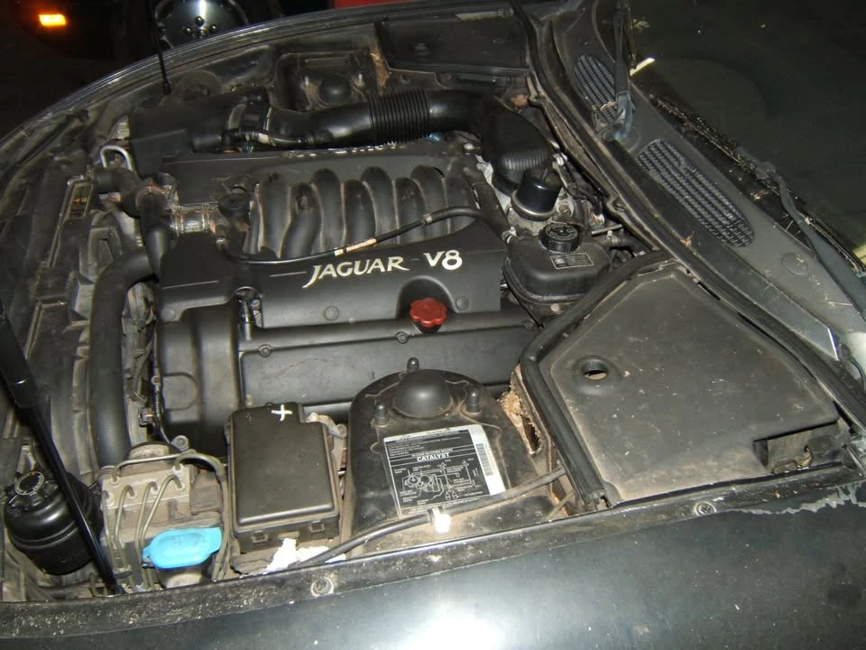1998 Jaguar X100 XK8 - Image 8 of 10
