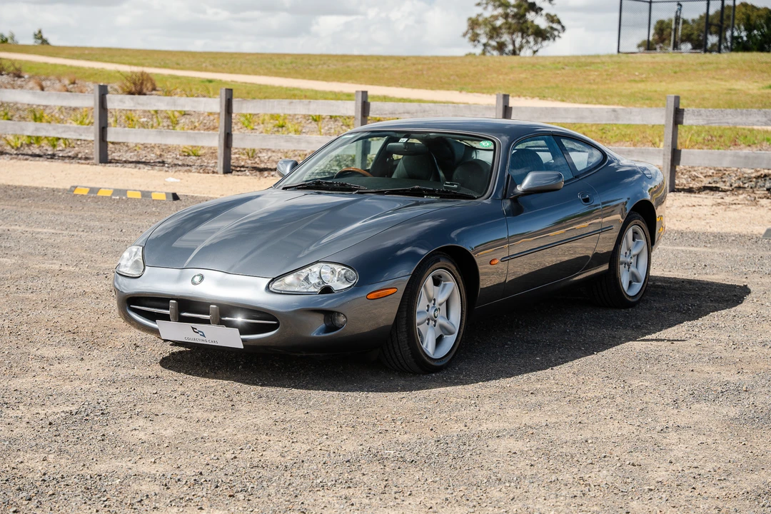 1997 Jaguar X100 XK8 - Image 11 of 31