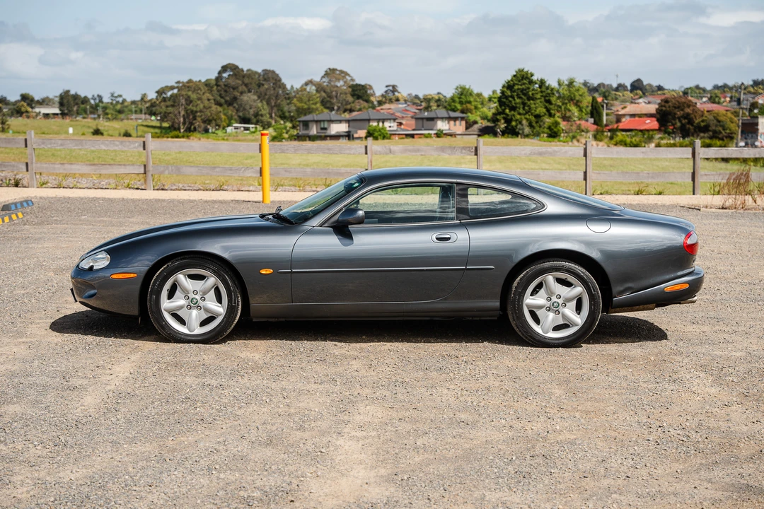 1997 Jaguar X100 XK8 - Image 4 of 31