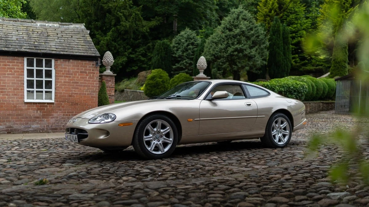 1998 Jaguar X100 XK8 - Image 2 of 30