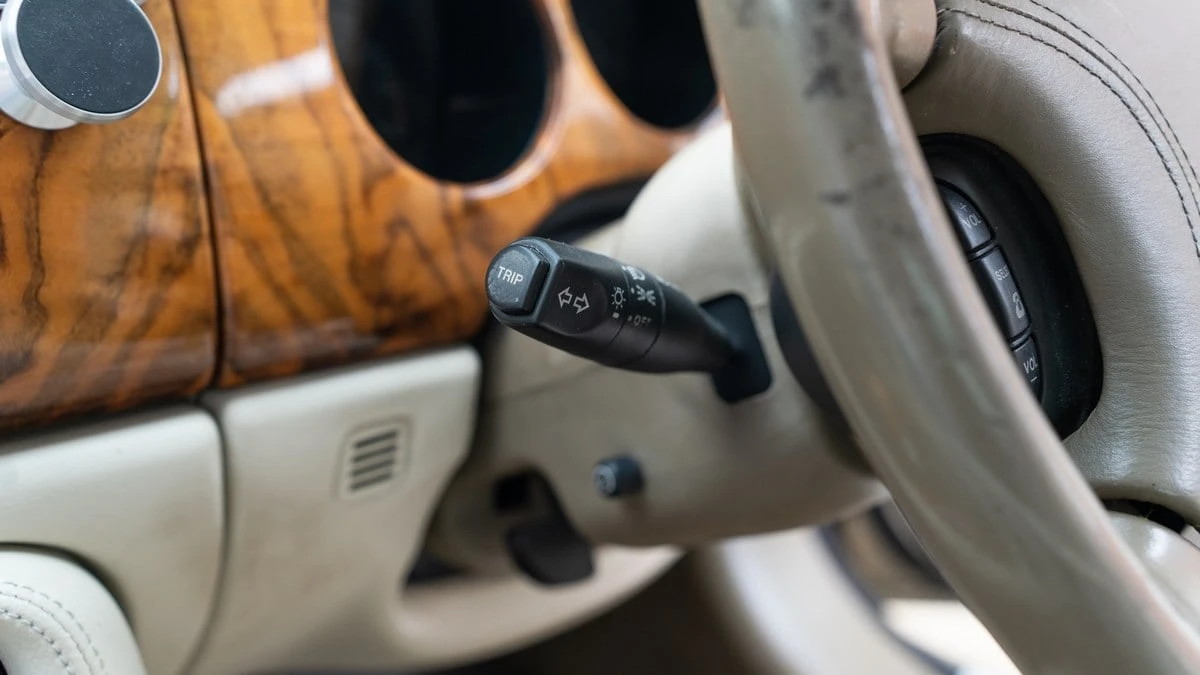 1998 Jaguar X100 XK8 - Image 24 of 30
