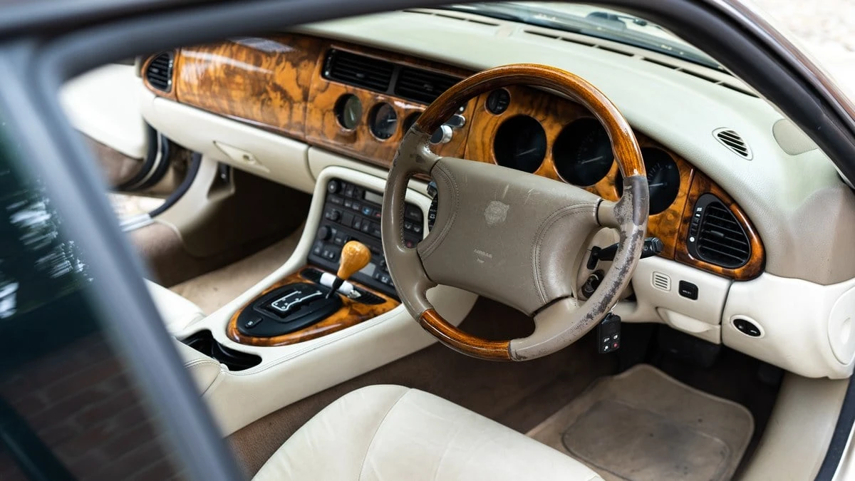 1998 Jaguar X100 XK8 - Image 15 of 30