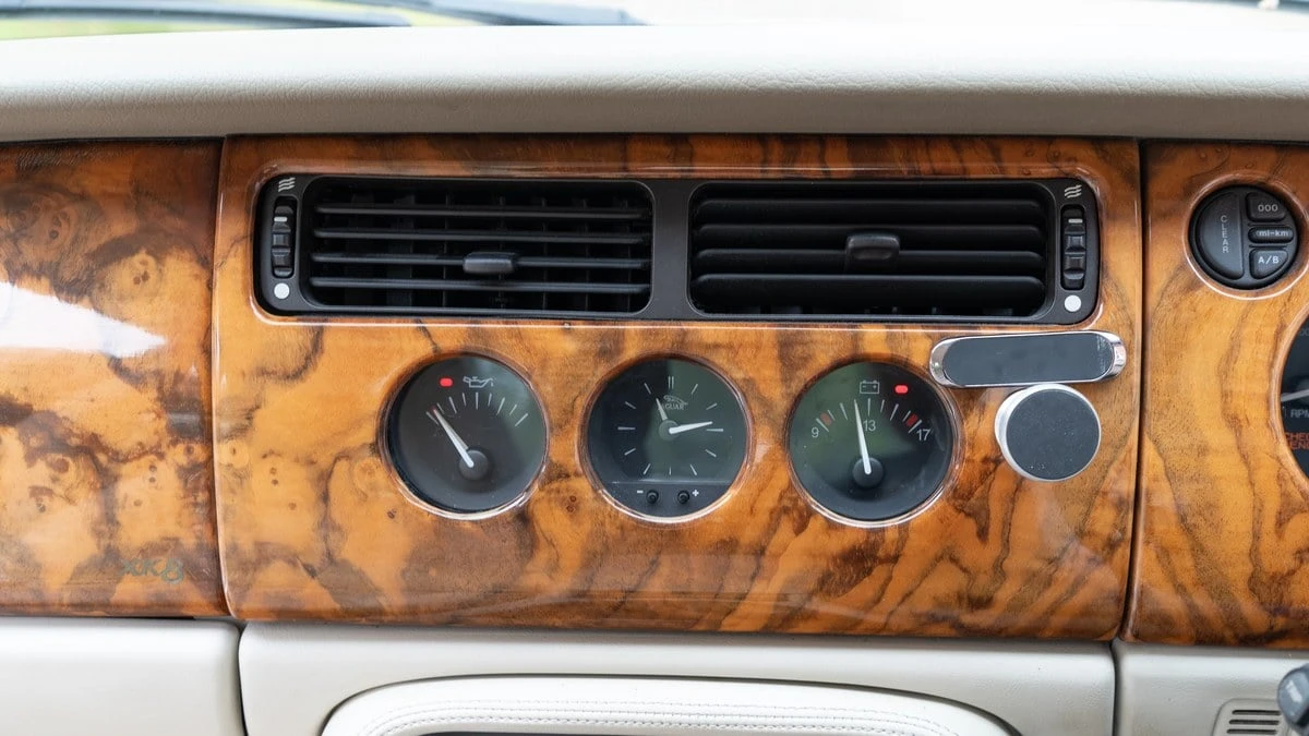 1998 Jaguar X100 XK8 - Image 21 of 30