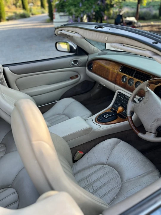 1998 Jaguar X100 XK8 - Image 24 of 30