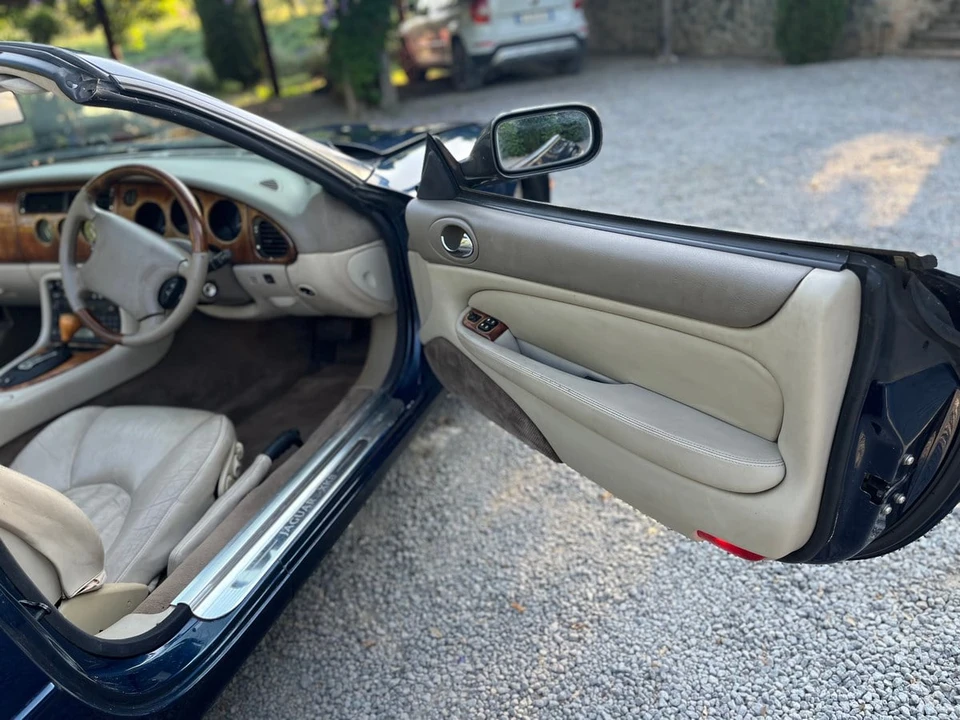 1998 Jaguar X100 XK8 - Image 25 of 30