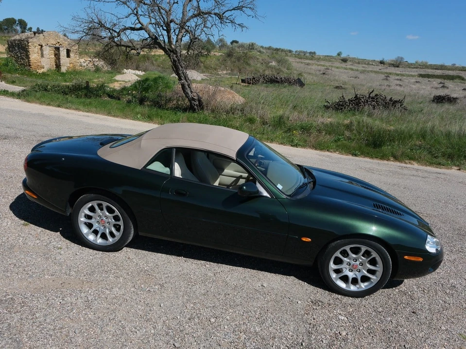 1998 Jaguar X100 XKR - Image 25 of 30