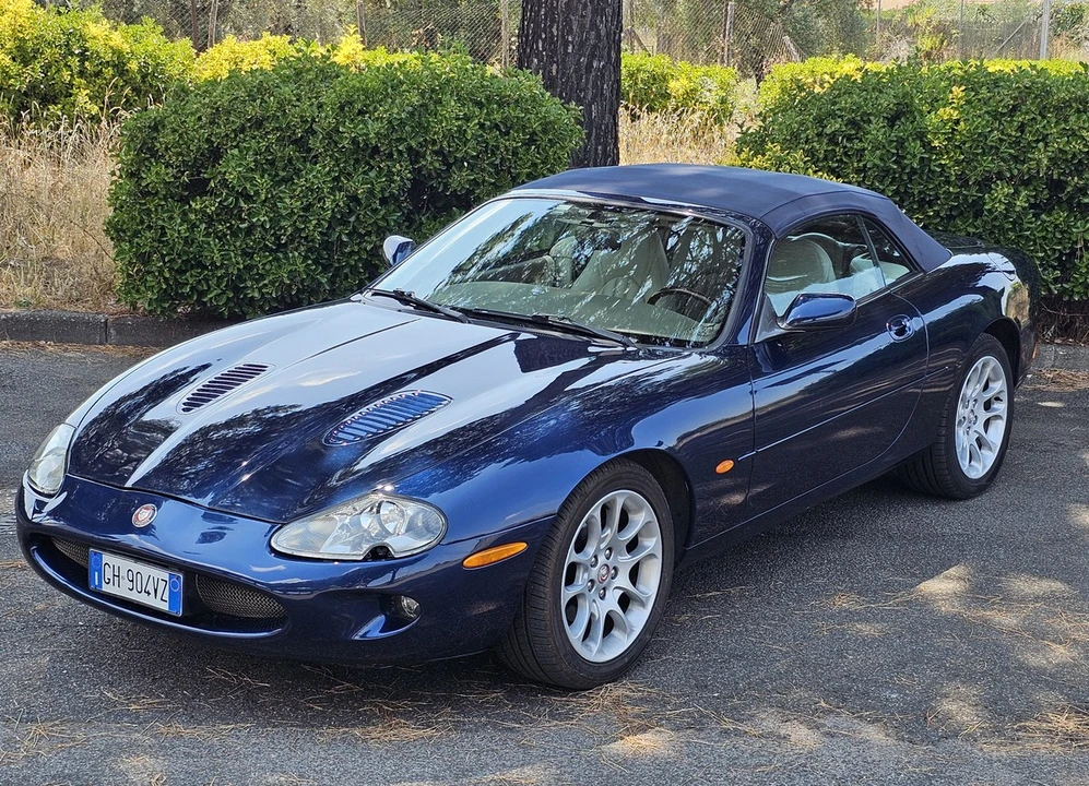 1998 Jaguar X100 XKR - Image 4 of 30