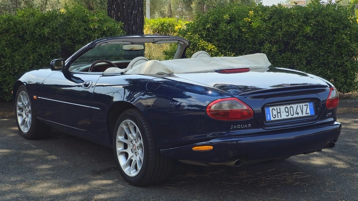 1998 Jaguar X100 XKR - Image 17 of 30