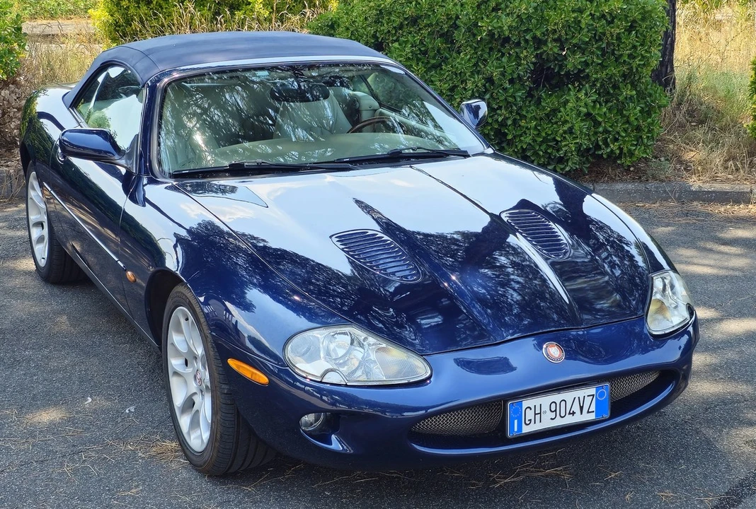 1998 Jaguar X100 XKR - Image 8 of 30