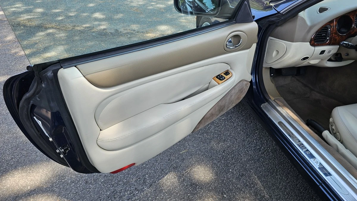 1998 Jaguar X100 XKR - Image 29 of 30