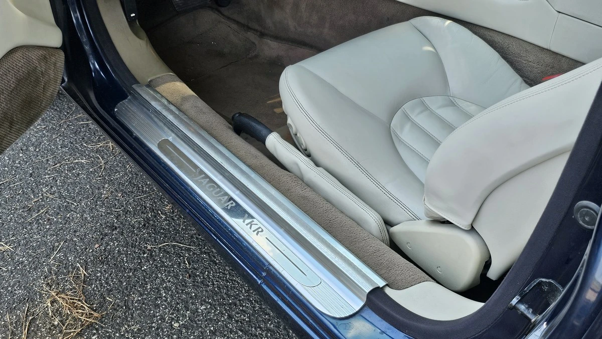 1998 Jaguar X100 XKR - Image 24 of 30