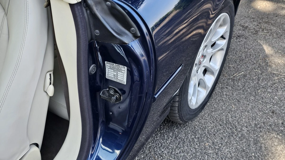 1998 Jaguar X100 XKR - Image 23 of 30