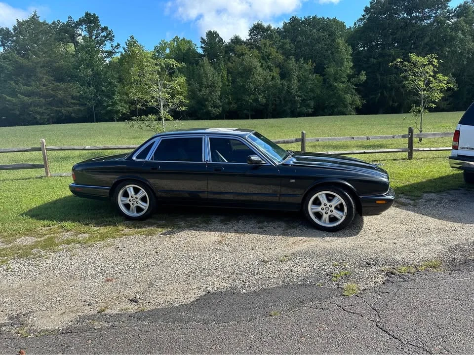 1998 Jaguar X308 XJR - Image 2 of 5