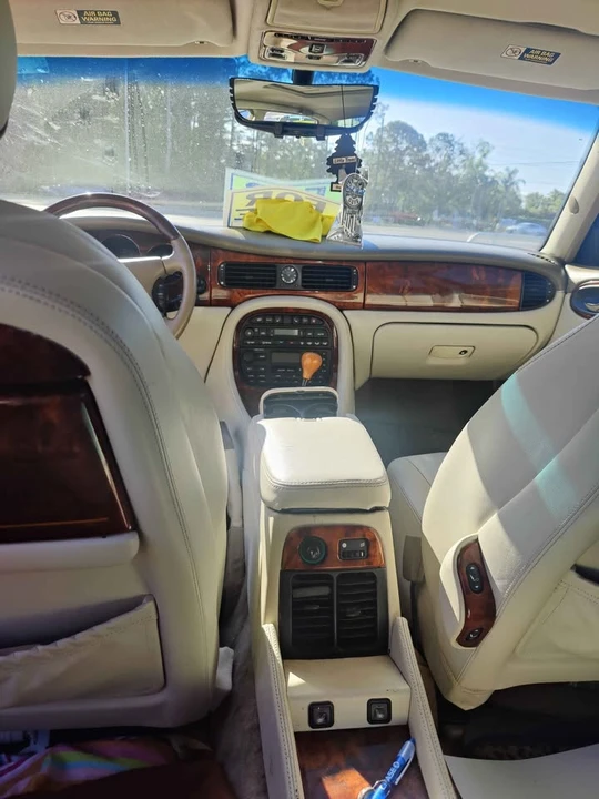 1998 Jaguar X308 XJ - Image 2 of 6